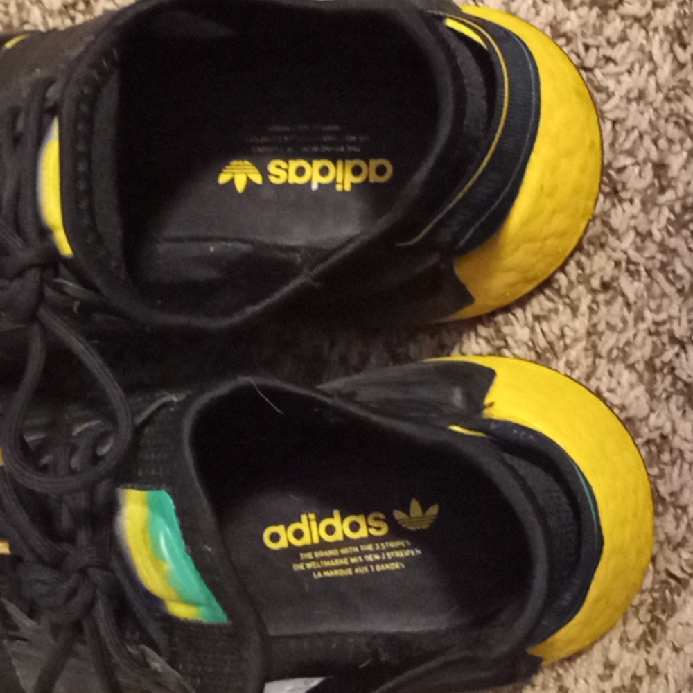 NMD R1 V2 Rio De Janeiro ADIDAS - Picture 6 of 6